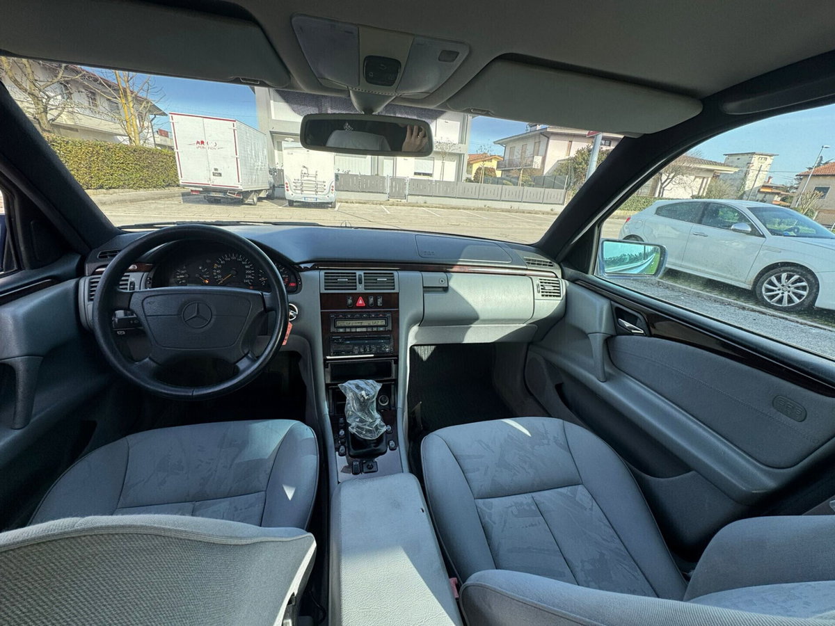 Mercedes-Benz Classe E 200 cat Avantgarde (10)