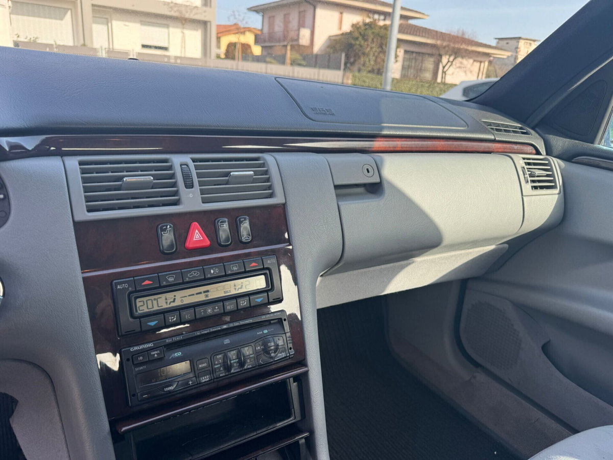 Mercedes-Benz Classe E 200 cat Avantgarde (16)
