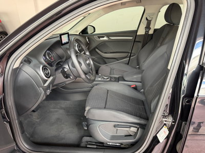 Audi A3 Sportback 1.6 TDI 105 CV CR S tronic Ambiente (13)