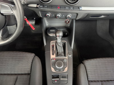 Audi A3 Sportback 1.6 TDI 105 CV CR S tronic Ambiente (20)