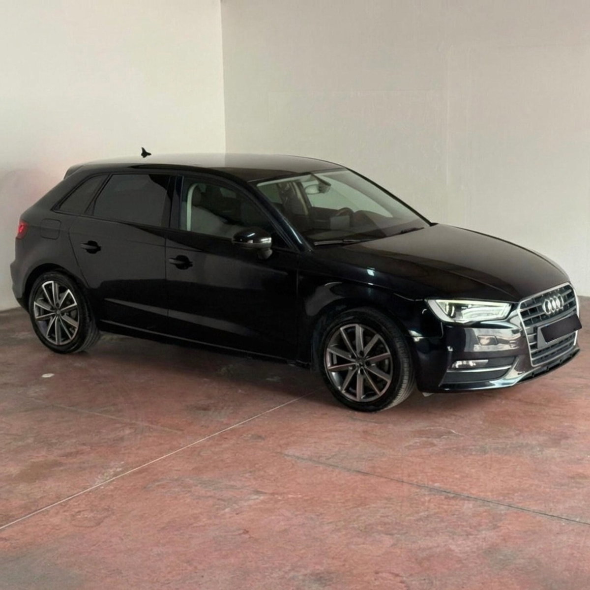 Audi A3 Sportback 1.6 TDI 105 CV CR S tronic Ambiente (6)