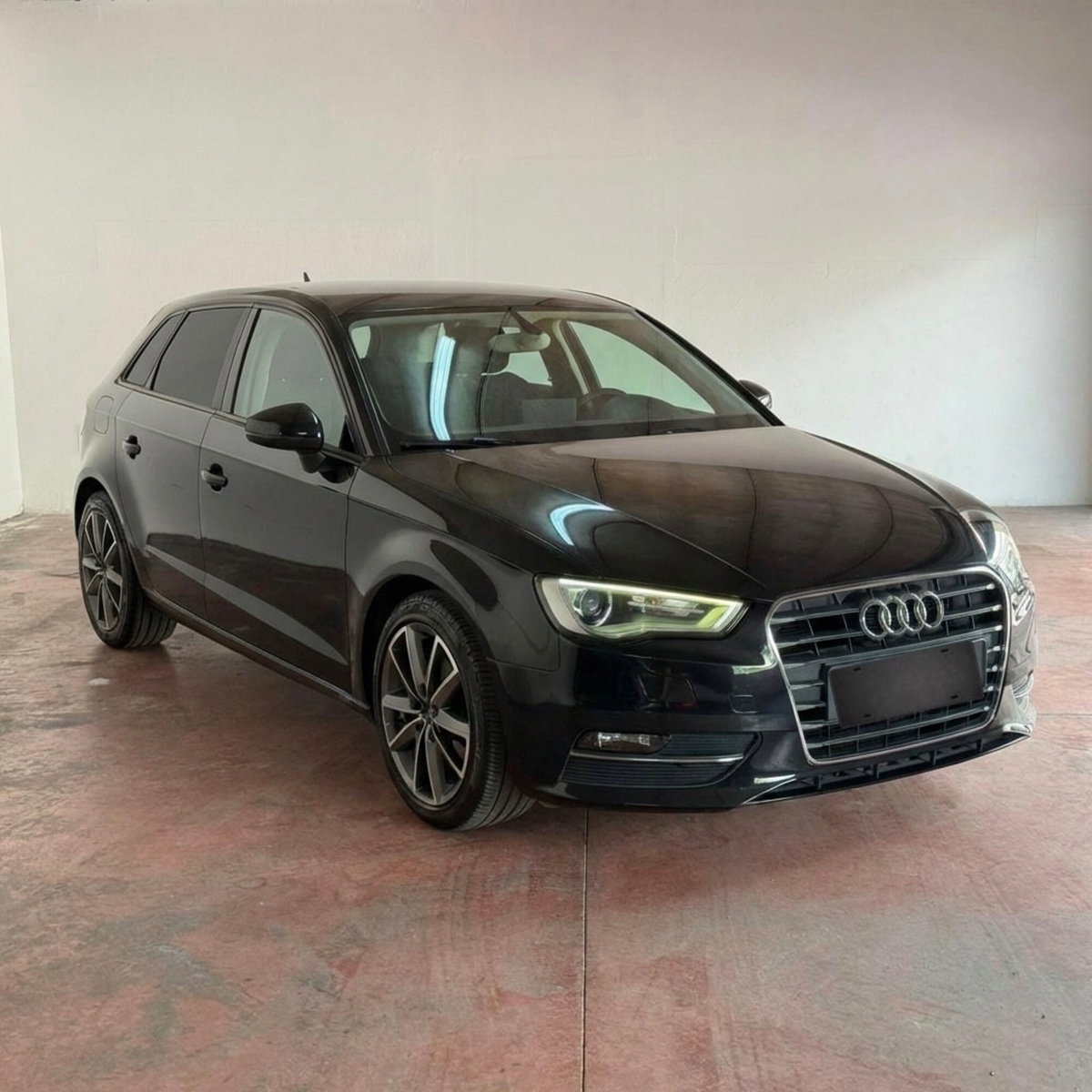 Audi A3 Sportback 1.6 TDI 105 CV CR S tronic Ambiente (8)