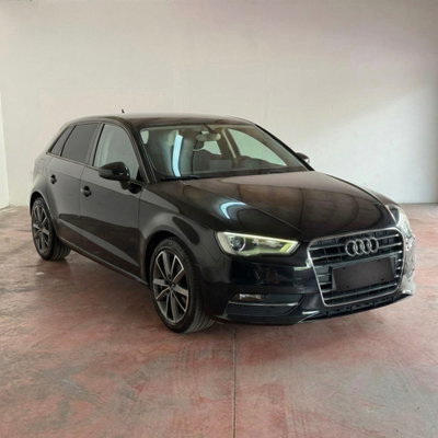 Audi A3 Sportback 1.6 TDI 105 CV CR S tronic Ambiente (8)