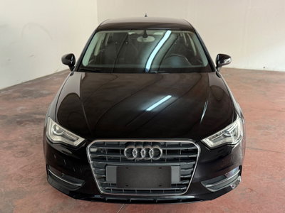 Audi A3 Sportback 1.6 TDI 105 CV CR S tronic Ambiente (9)