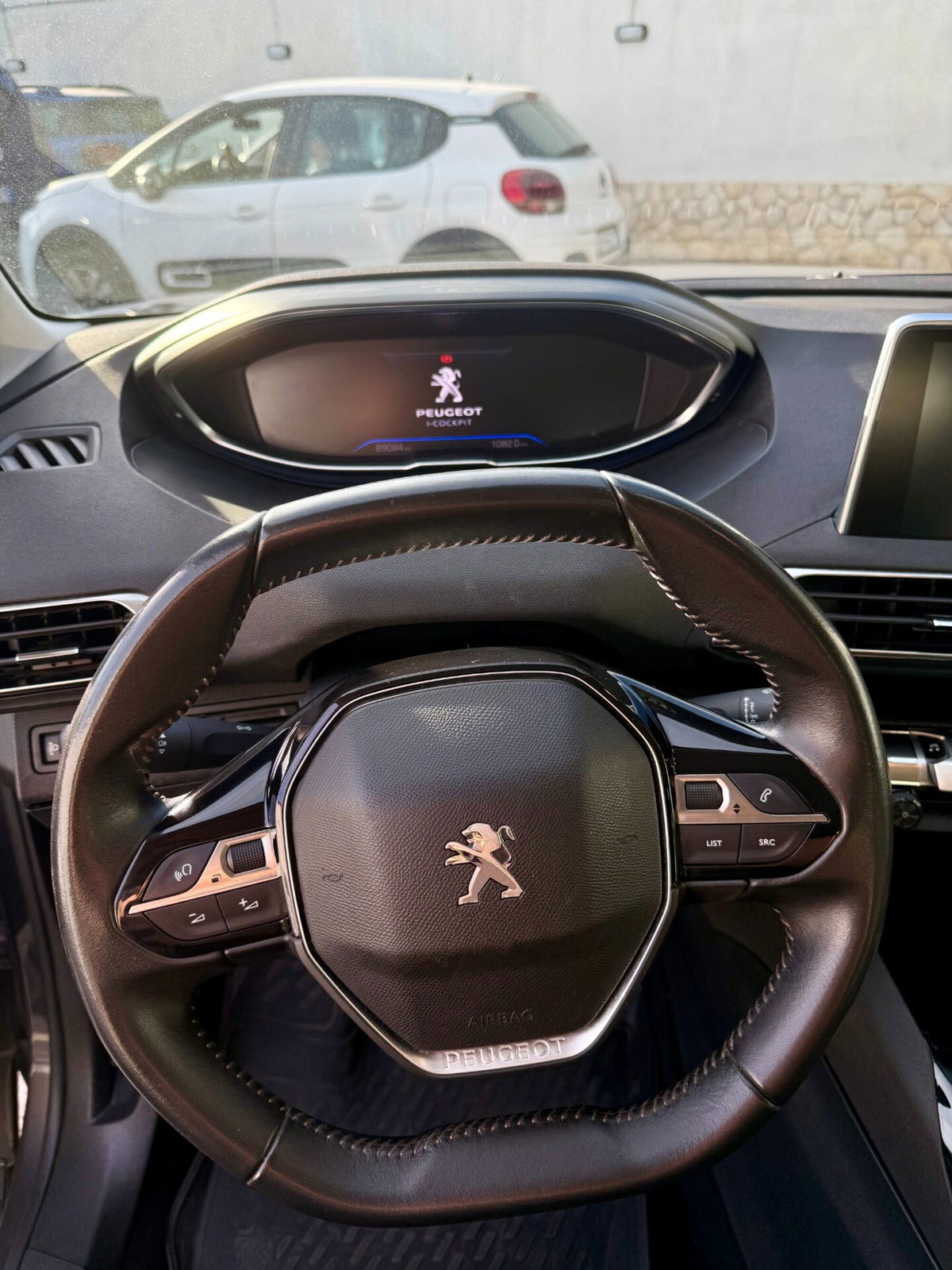 Peugeot 3008 BlueHDi 130 S&S Allure (12)