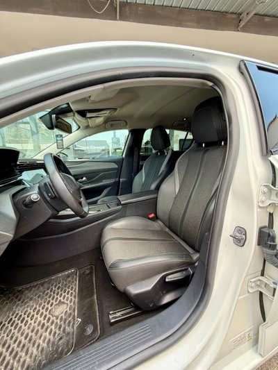 Peugeot 308 SW BlueHDi 130 S&S EAT8 Allure Pack (16)