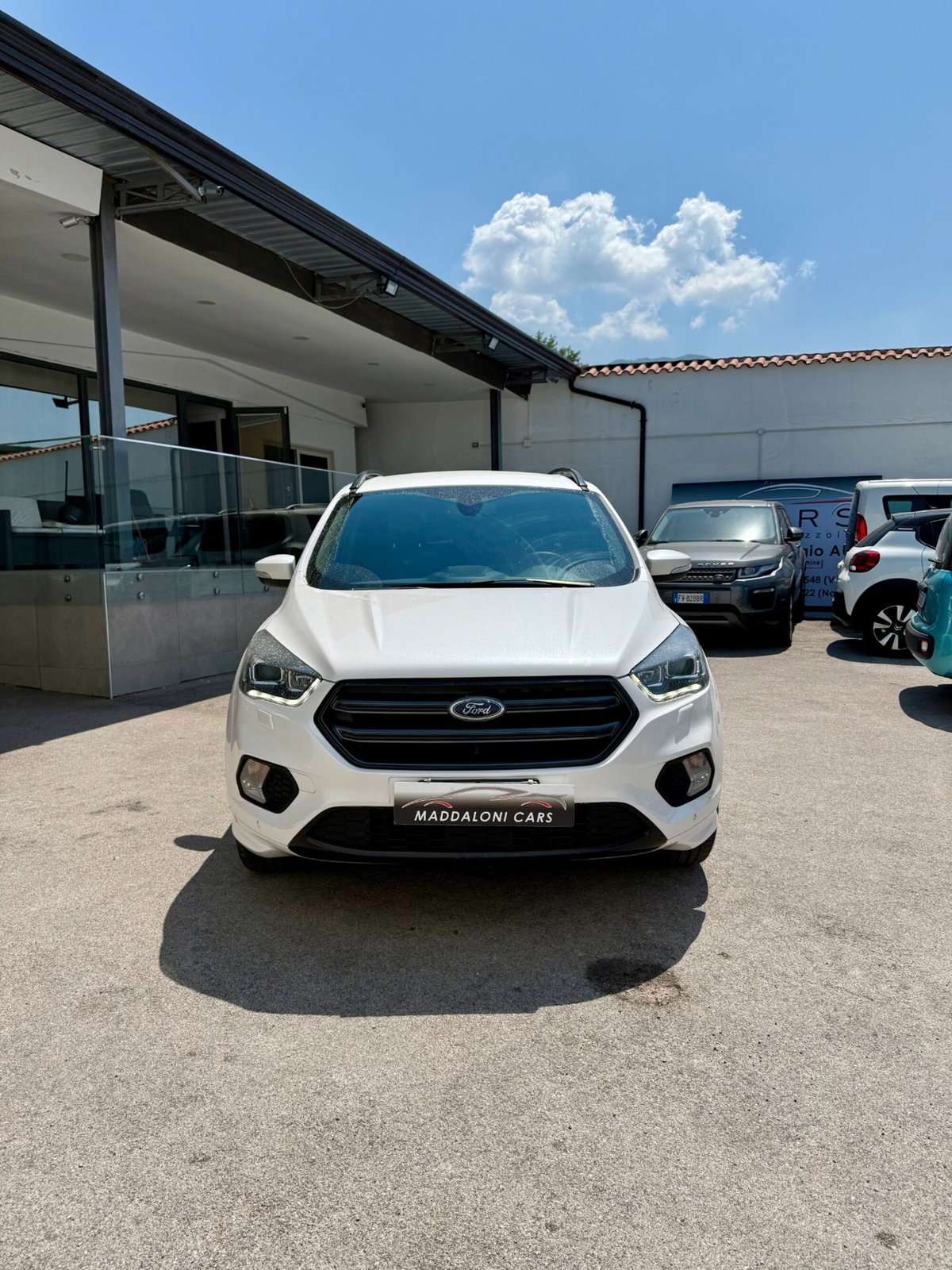 Ford Kuga 1.5 TDCI 120 CV S&S 2WD ST-Line (2)