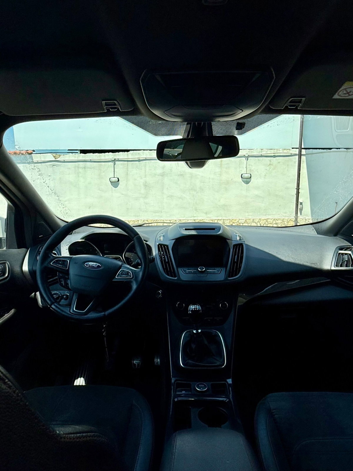 Ford Kuga 1.5 TDCI 120 CV S&S 2WD ST-Line (9)