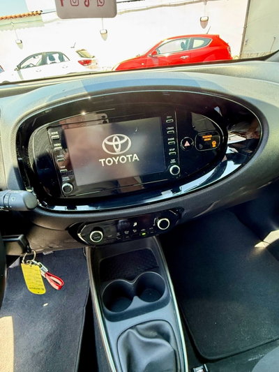 Toyota Aygo X 1.0 VVT-i 72 CV 5 porte Limited Air (10)