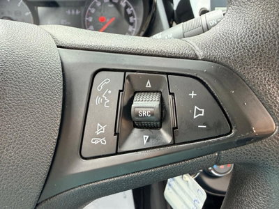 Opel Karl Rocks 1.0 73 CV (12)