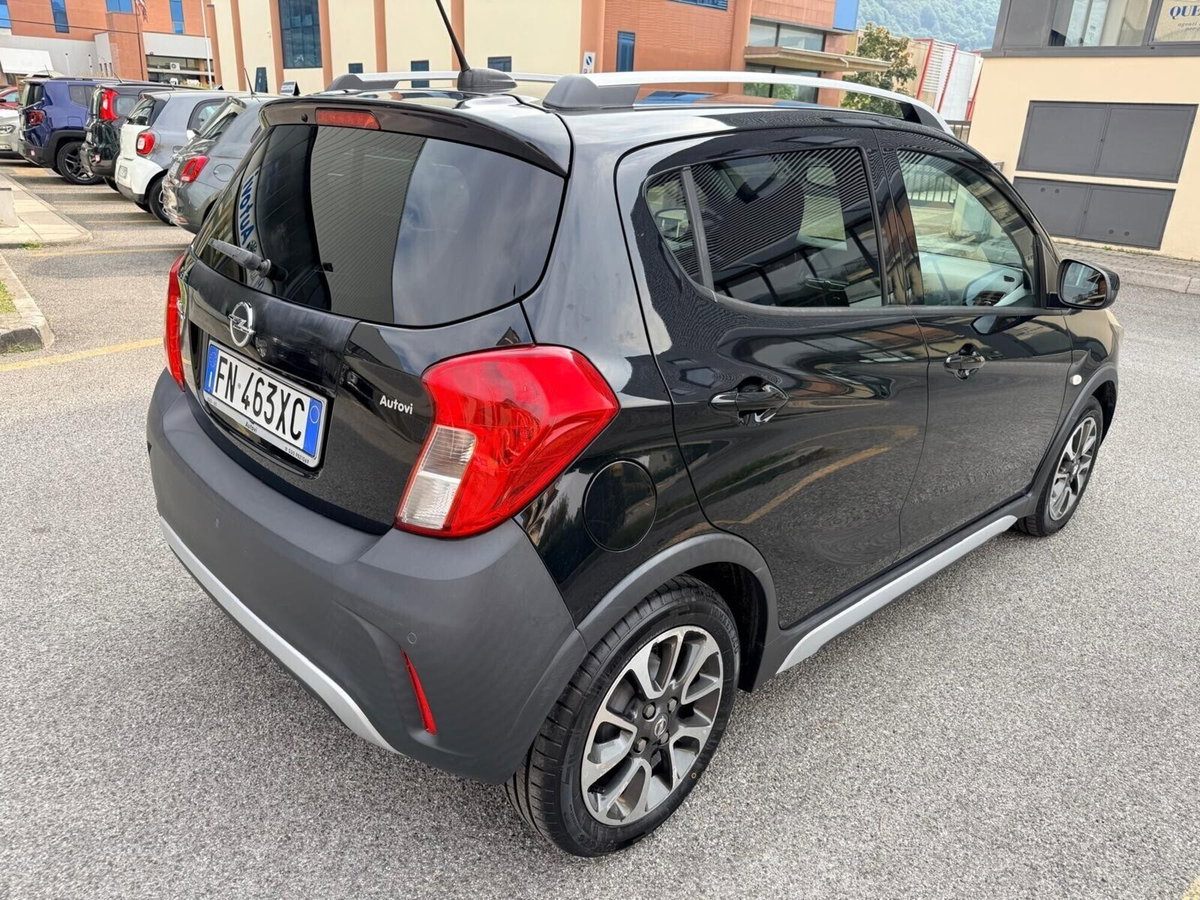 Opel Karl Rocks 1.0 73 CV (2)