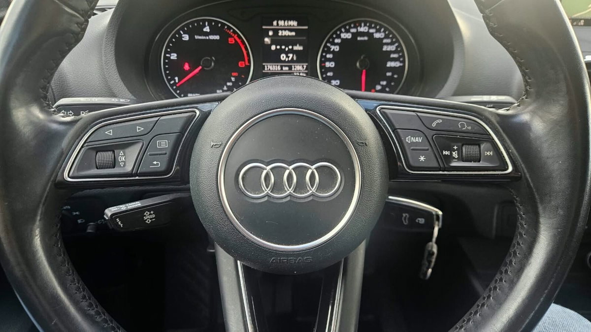 Audi A3 Sportback 1.6 TDI Business (16)