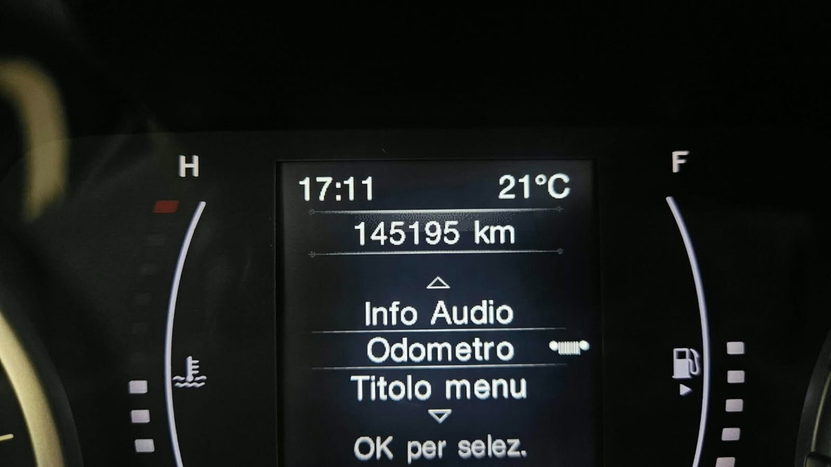 Jeep Renegade 1.6 Mjt 120 CV Longitude (18)