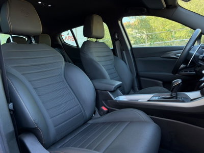Alfa Romeo Tonale 1.3 phev Intensa Q4 280cv at6 (9)