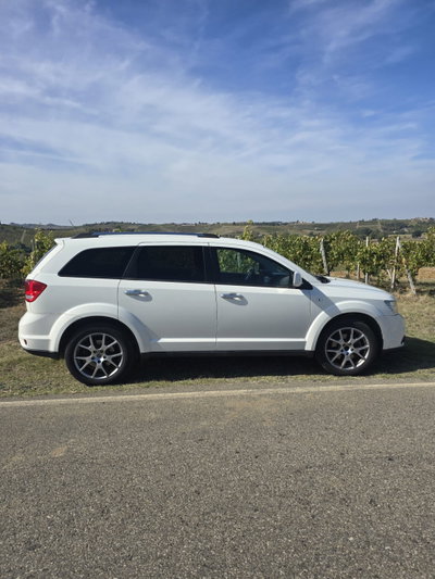 Fiat Freemont 2.0 Mjt 170 CV 4x4 Automatica Lounge (15)