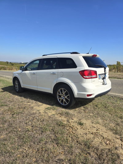 Fiat Freemont 2.0 Mjt 170 CV 4x4 Automatica Lounge (18)
