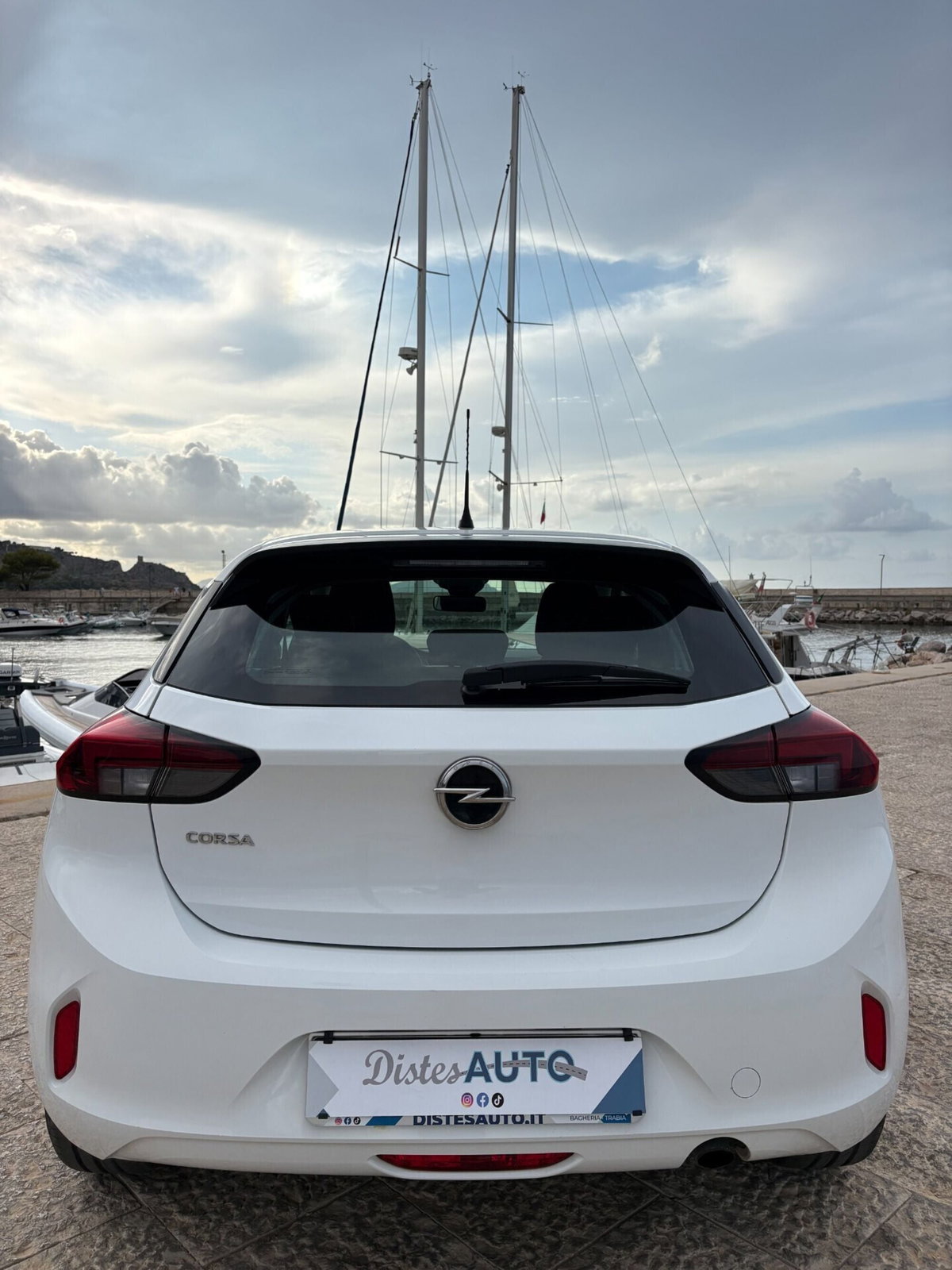 Opel Corsa 1.5 D 100 CV (6)