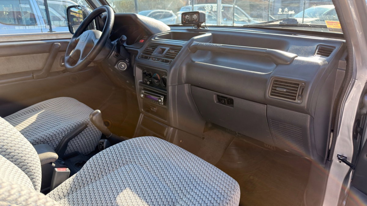 Mitsubishi Pajero 2.5 TDI Metal-top S. Select GLX (6)