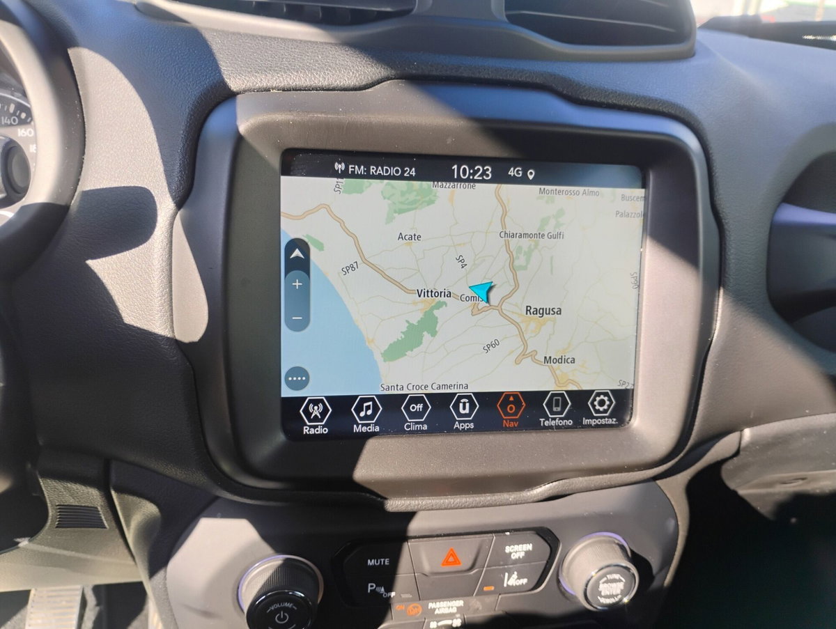 Jeep Renegade 1.6 Mjt 130 CV Limited (15)