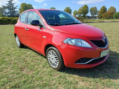 Lancia Ypsilon 1.2 69 CV 5 porte Silver