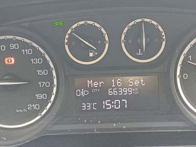 Lancia Ypsilon 1.2 69 CV 5 porte Silver (11)