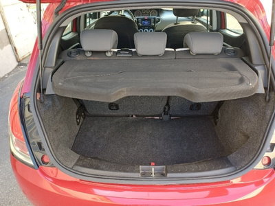 Lancia Ypsilon 1.2 69 CV 5 porte Silver (17)