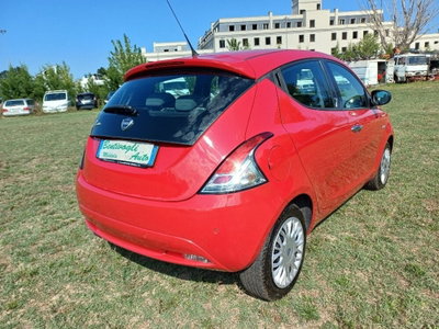 Lancia Ypsilon 1.2 69 CV 5 porte Silver (8)