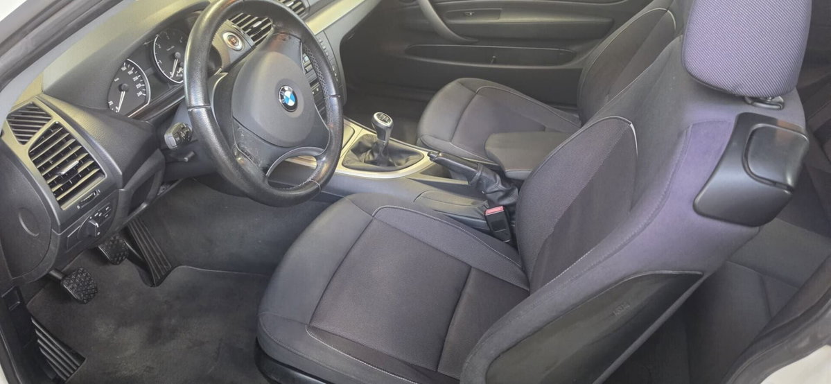BMW Serie 1 116d 2.0 116CV cat 3 porte Attiva DPF (10)