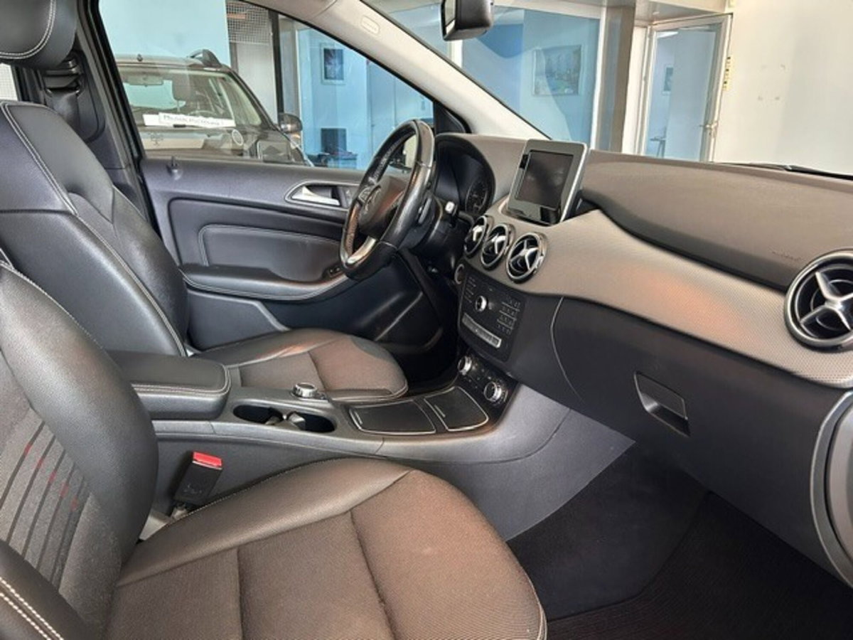 Mercedes-Benz Classe B 180 CDI Executive (9)