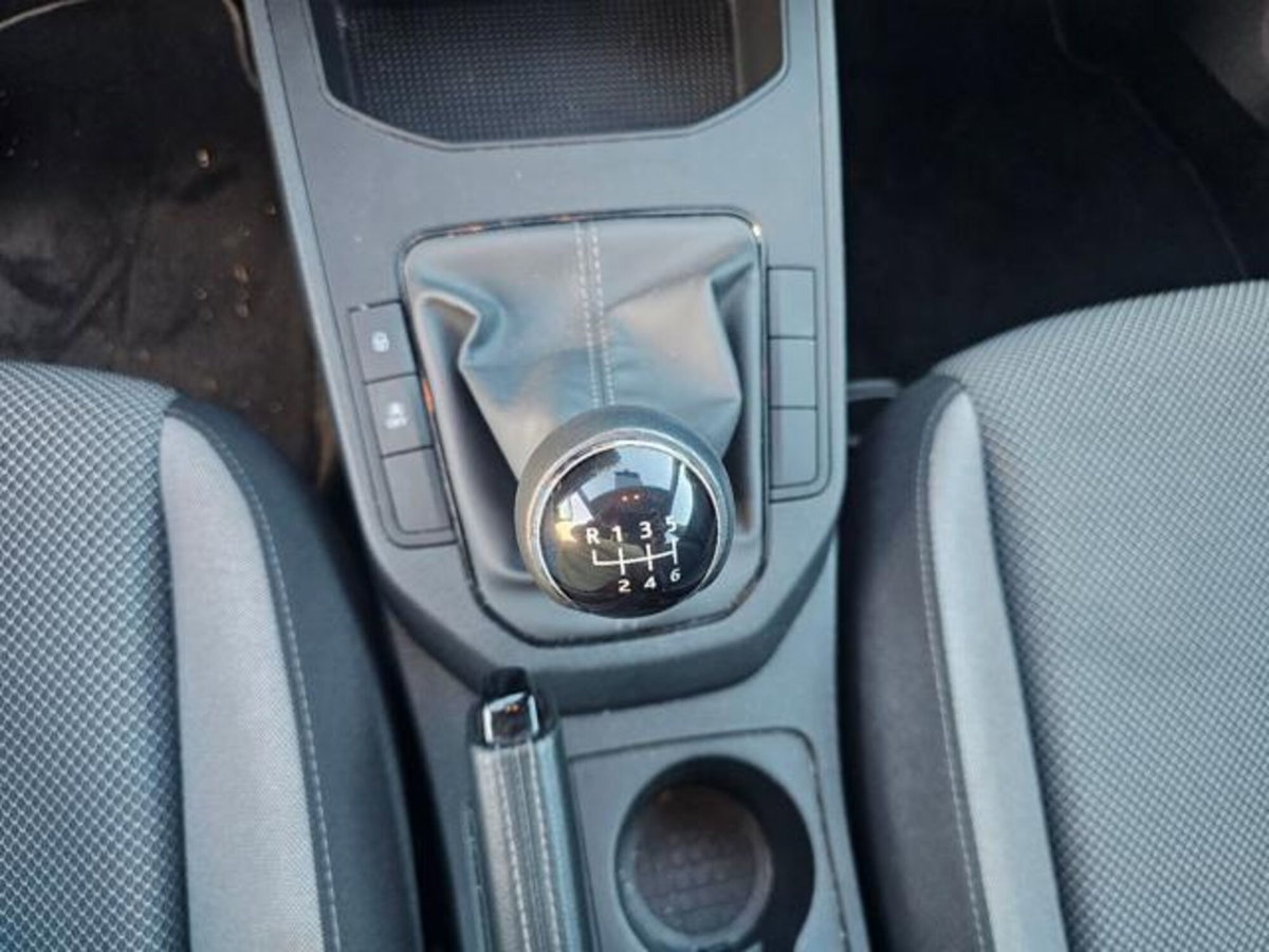 SEAT Ibiza 1.0 TGI 5 porte Style (14)