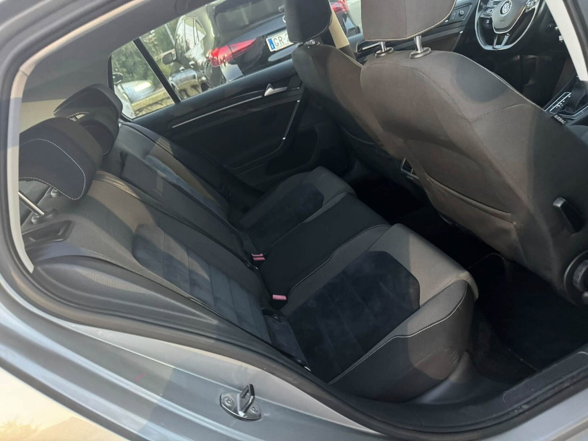 Volkswagen Golf 1.6 TDI 110 CV 5p. Comfortline BlueMotion Technology (17)