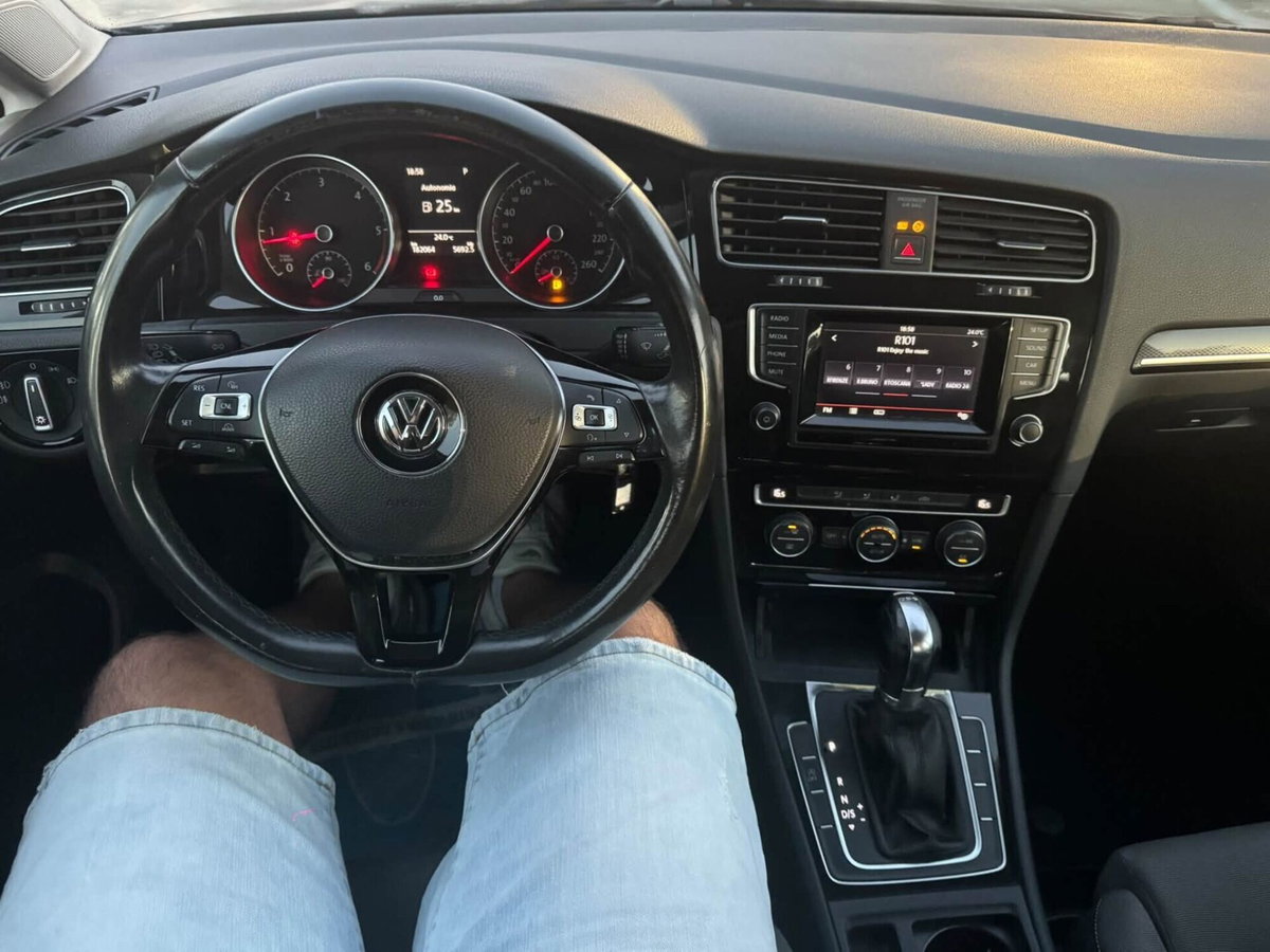 Volkswagen Golf 1.6 TDI 110 CV 5p. Comfortline BlueMotion Technology (9)