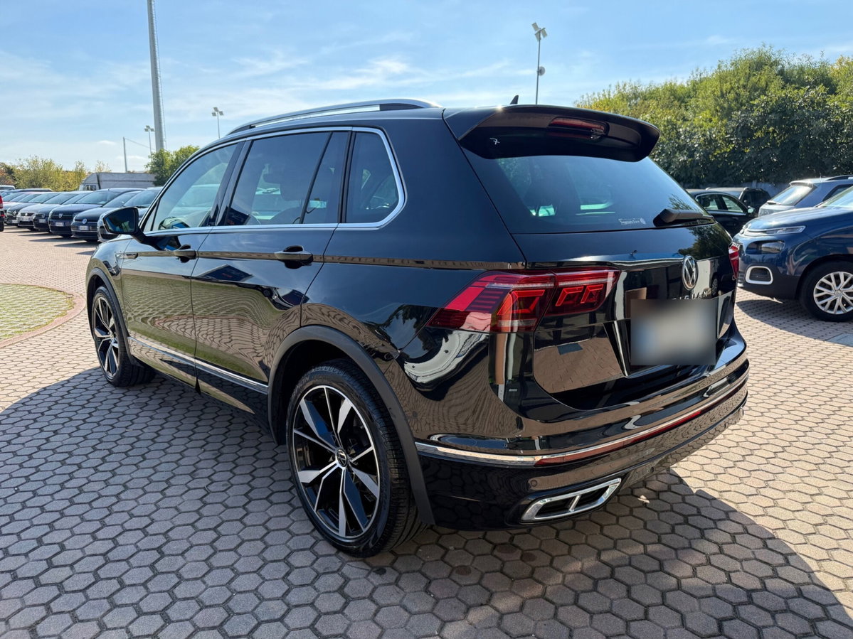 Volkswagen Tiguan 2.0 TDI 150 CV SCR DSG 4MOTION R-Line (6)