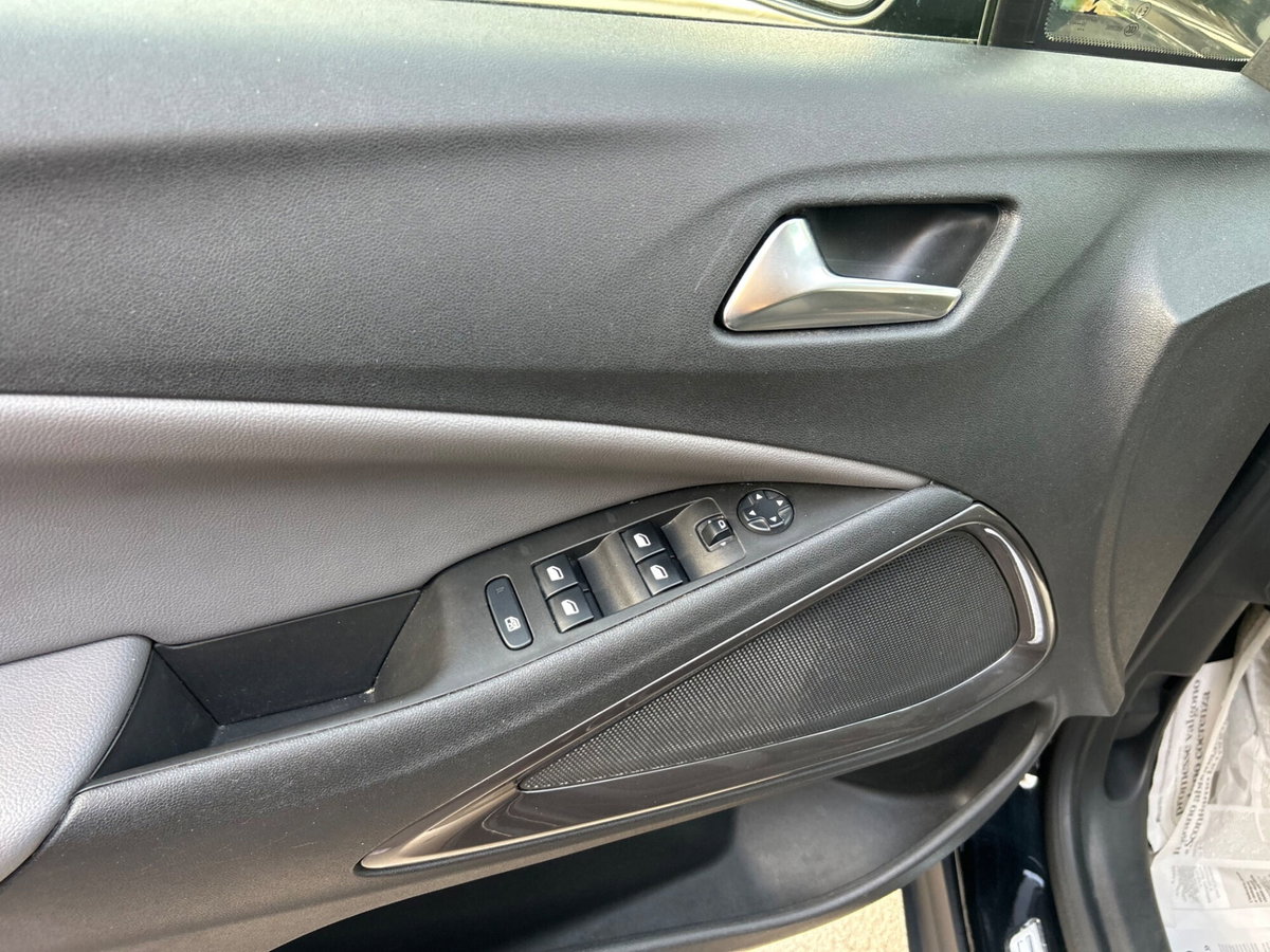 Opel Crossland X 1.5 ECOTEC D 102 CV Start&Stop Innovation (17)