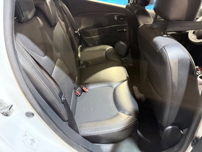 Renault Clio Sporter dCi 8V 90 CV Duel (18)