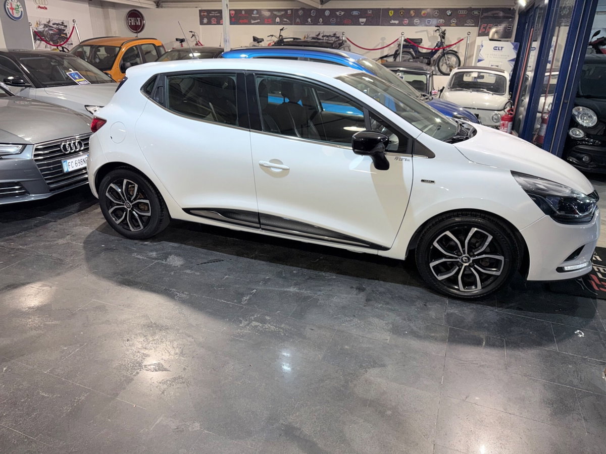Renault Clio Sporter dCi 8V 90 CV Duel (4)