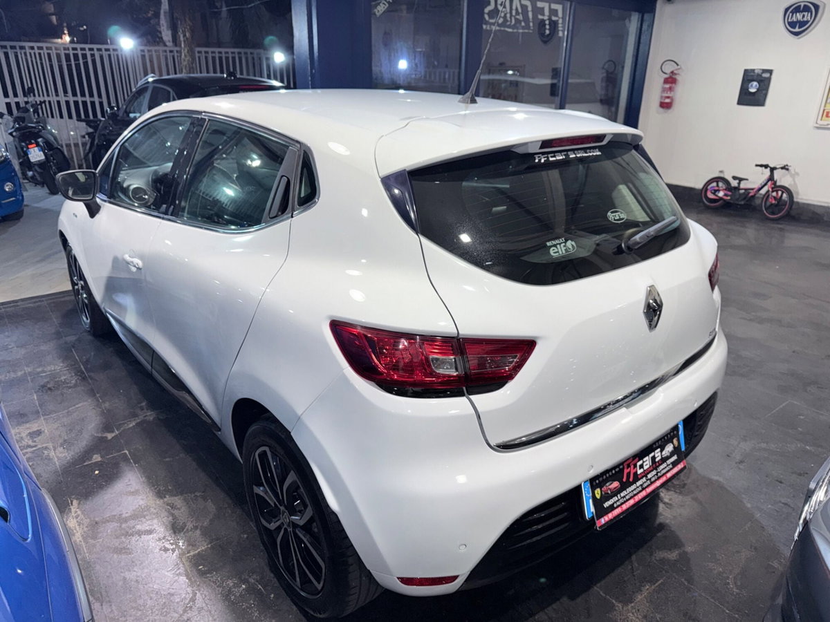 Renault Clio Sporter dCi 8V 90 CV Duel (5)