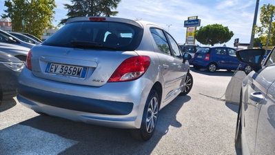 Peugeot 207 HDi 70CV 5p. Access (3)