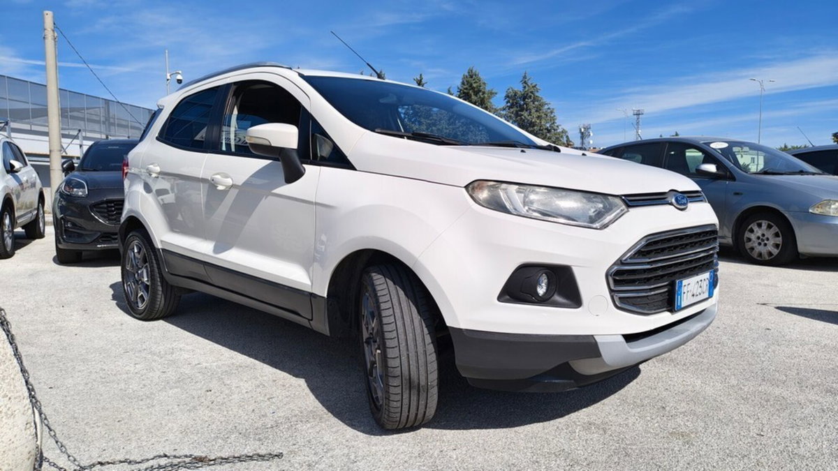 Ford EcoSport 1.5 TDCi 95 CV Titanium S (2)