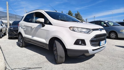 Ford EcoSport 1.5 TDCi 95 CV Titanium S (2)