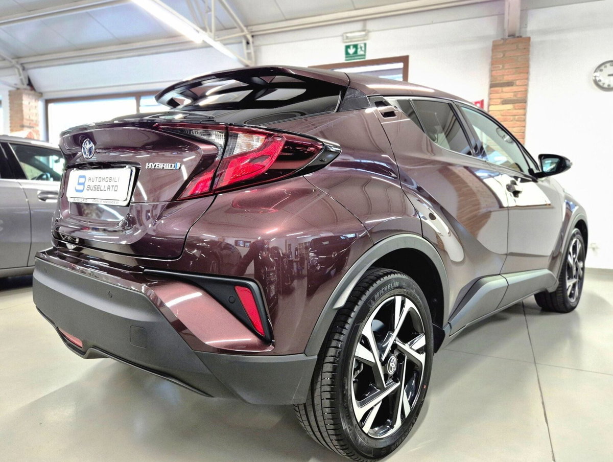 Toyota Toyota C-HR 1.8 Hybrid E-CVT Lounge (11)