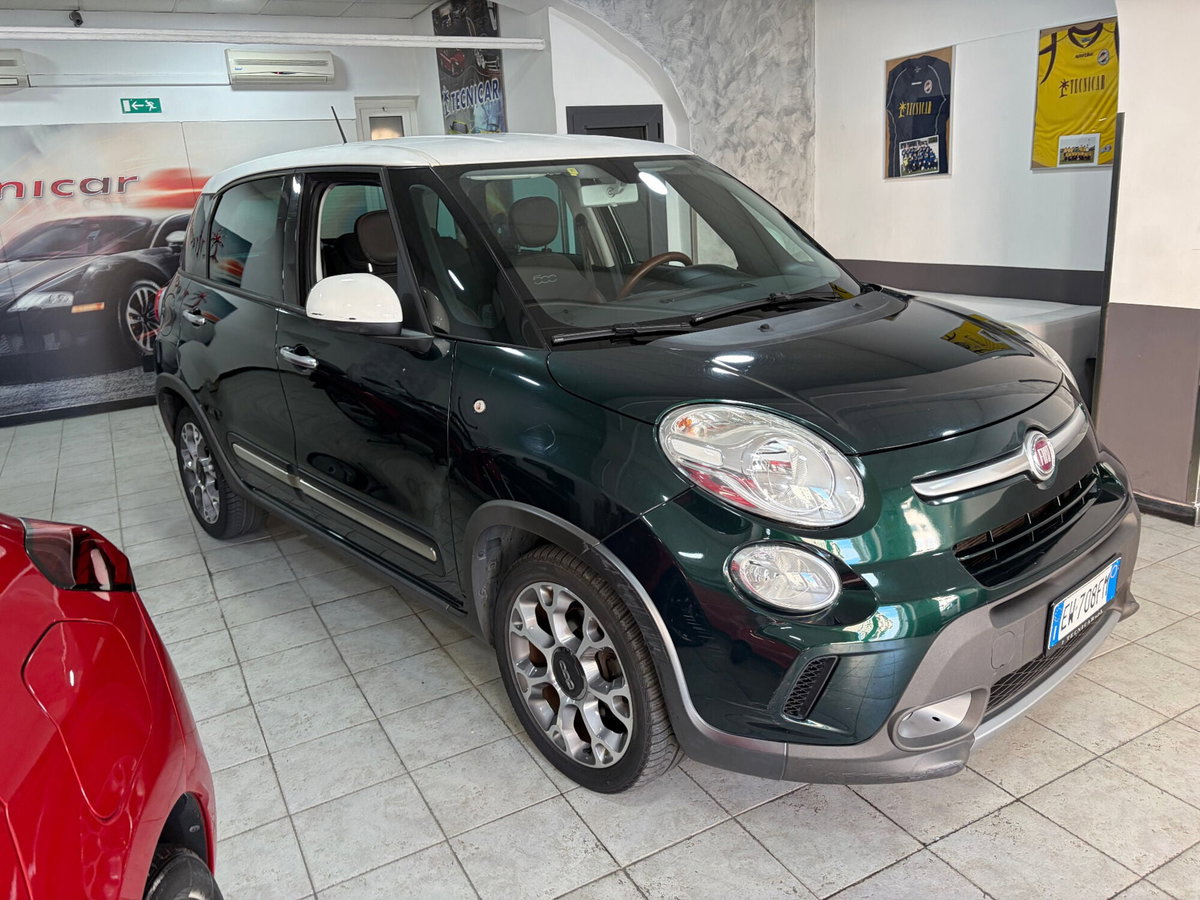 Fiat 500L 1.6 Multijet 105 CV Trekking (2)