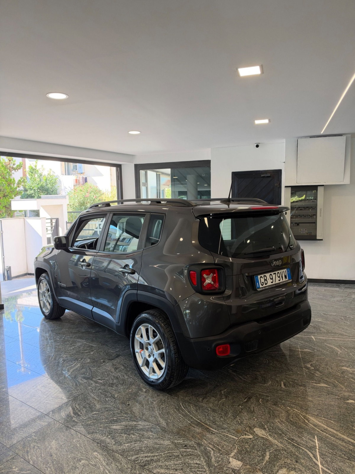 Jeep Renegade 1.6 Mjt 120 CV Limited (4)