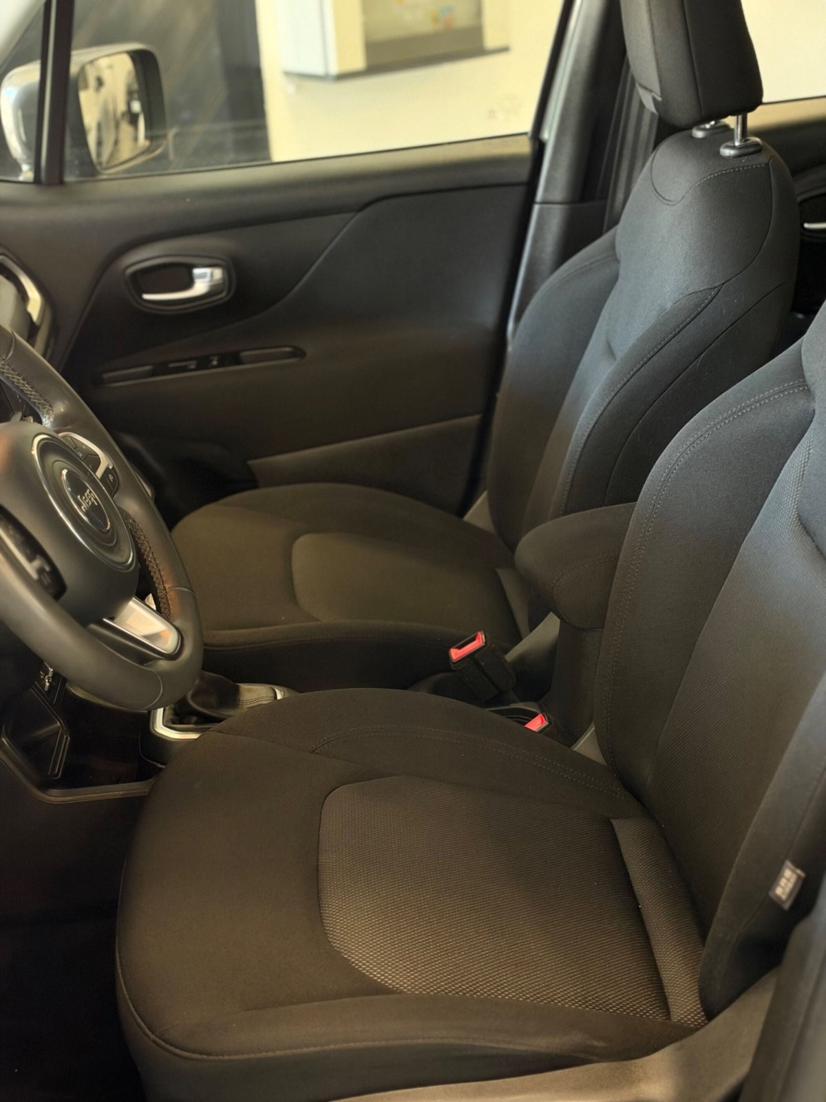Jeep Renegade 1.6 Mjt 120 CV Limited (6)
