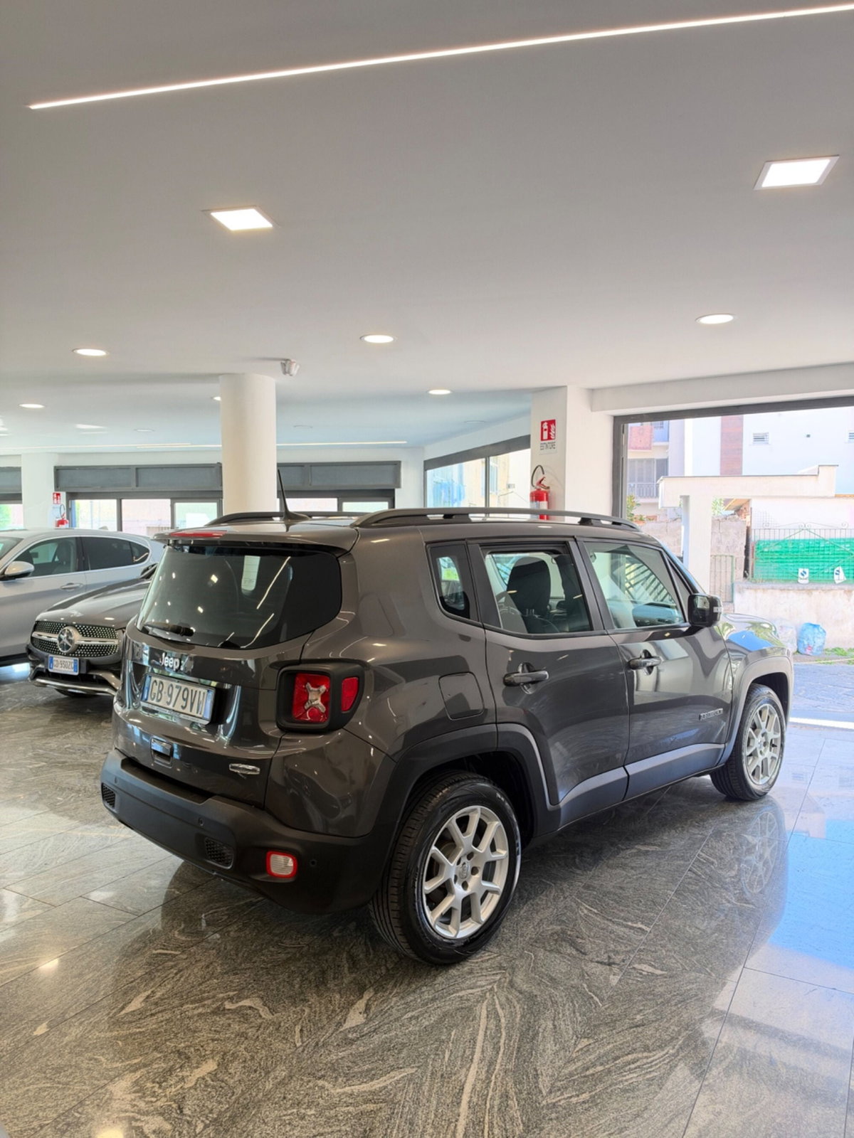 Jeep Renegade 1.6 Mjt 120 CV Limited (8)