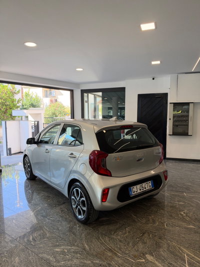 Kia Picanto 1.0 12V 5 porte AMT Style (2)