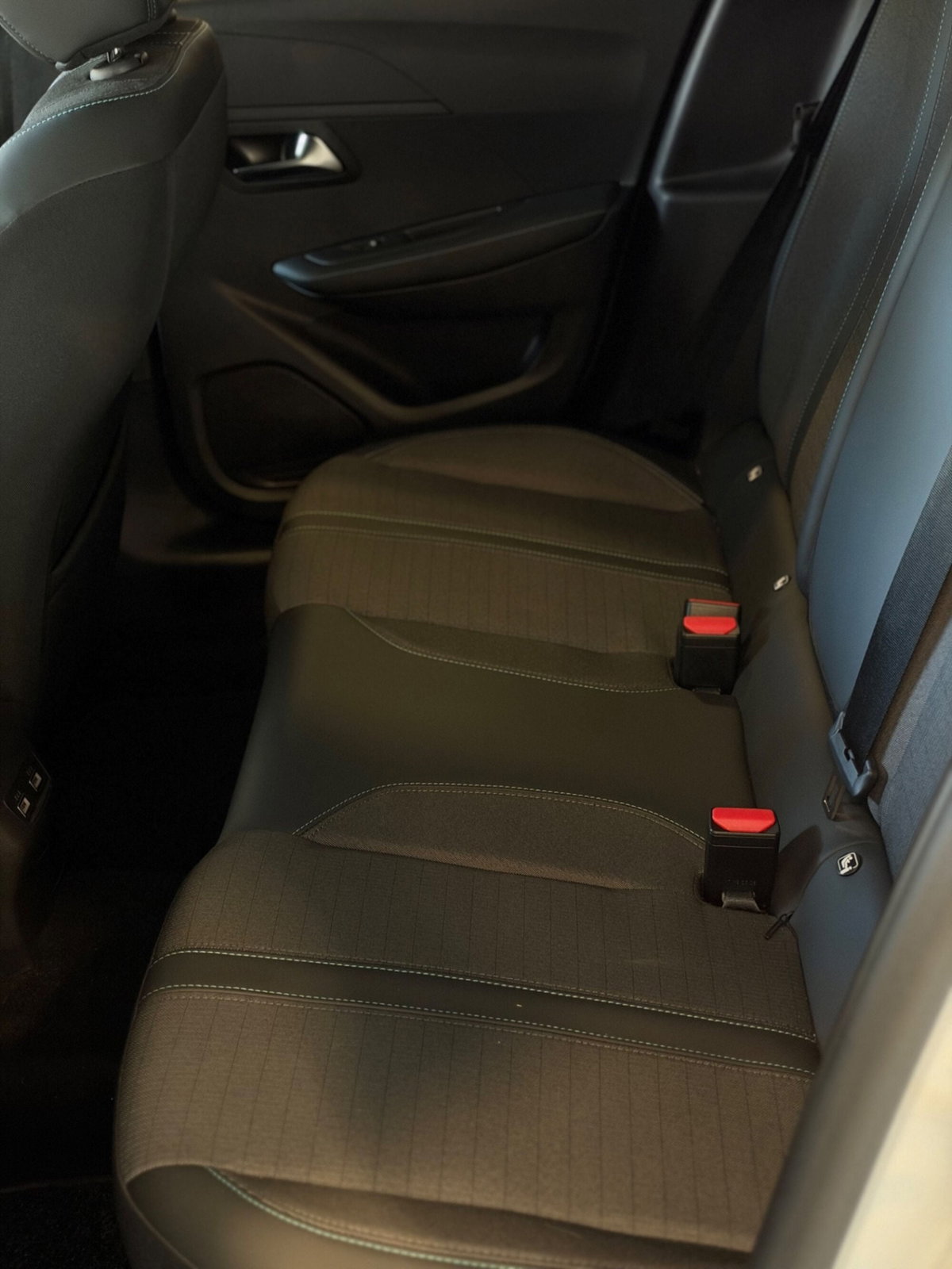 Peugeot 208 BlueHDi 100 Stop&Start 5 porte Allure Pack (6)