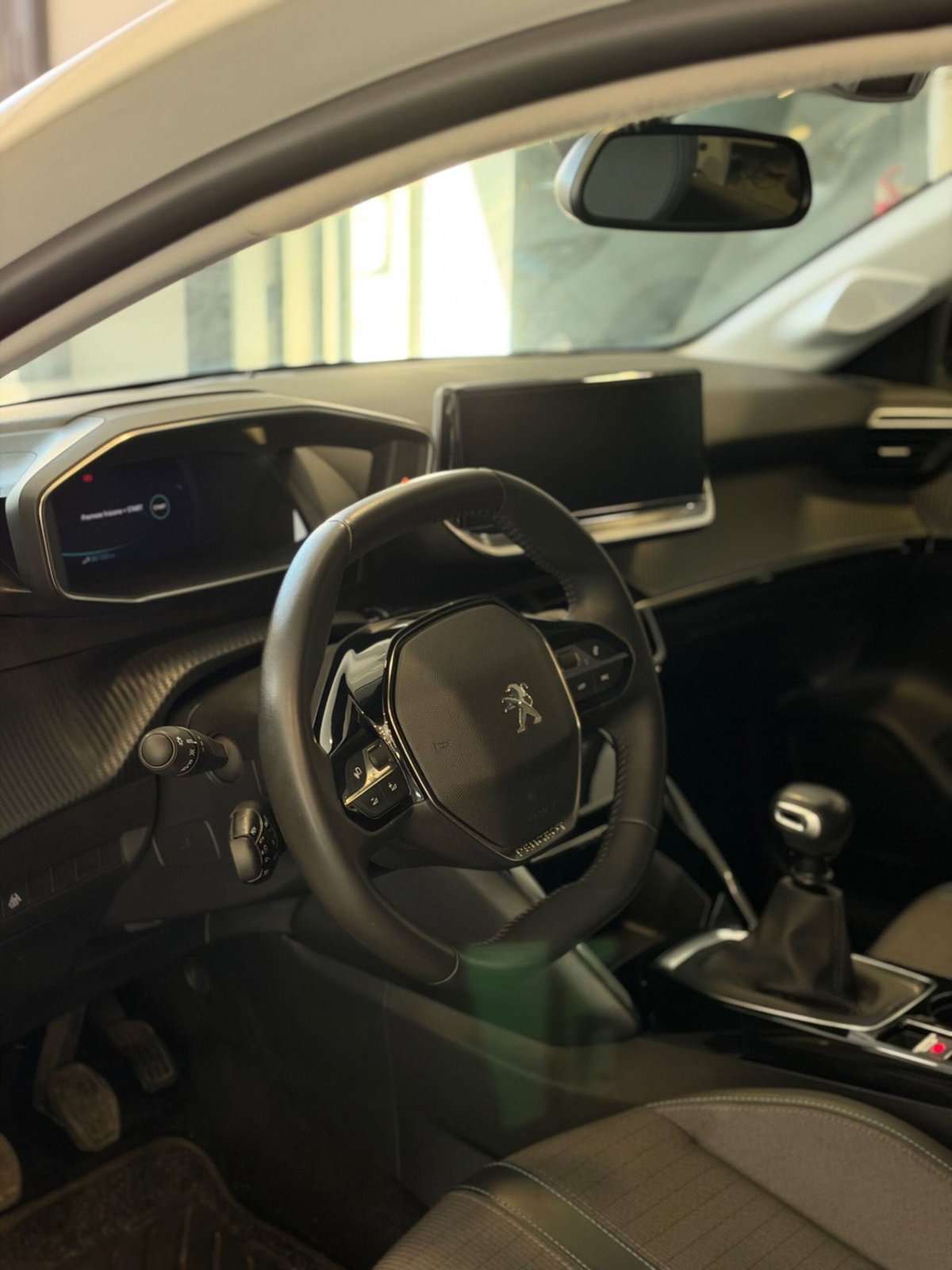 Peugeot 208 BlueHDi 100 Stop&Start 5 porte Allure Pack (8)
