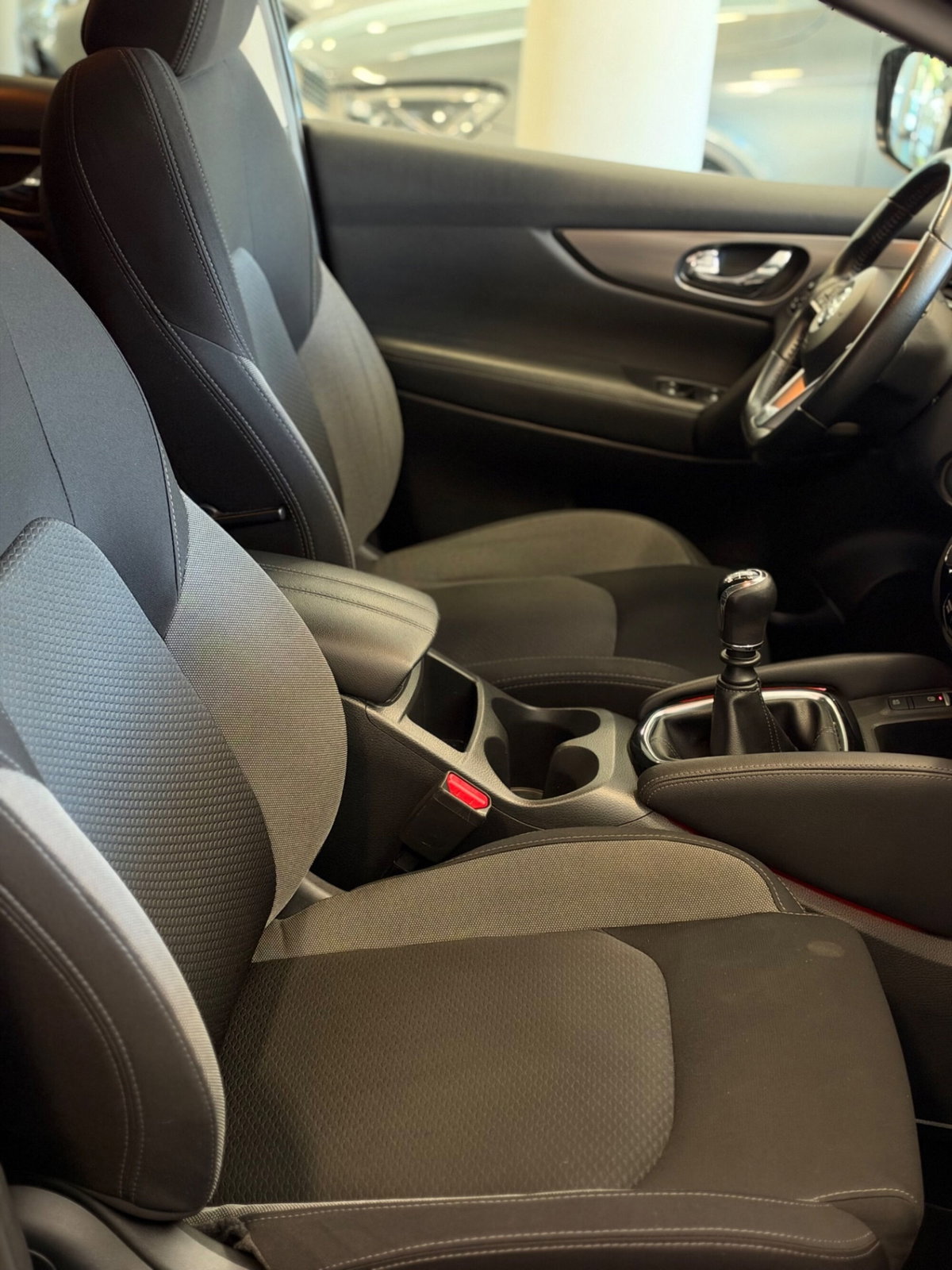 Nissan Qashqai 1.7 dCi 150 CV Tekna (5)