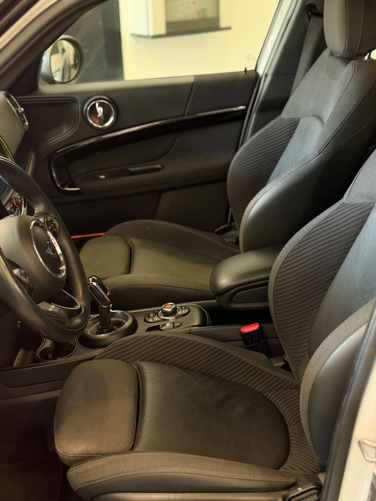 MINI Mini Countryman 2.0 Cooper D Business Countryman (10)